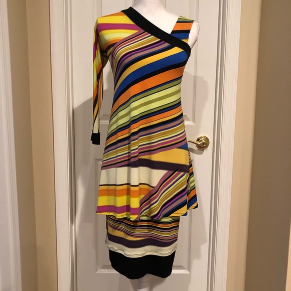 Eva Varro Skirt Set - Picture 4 of 7